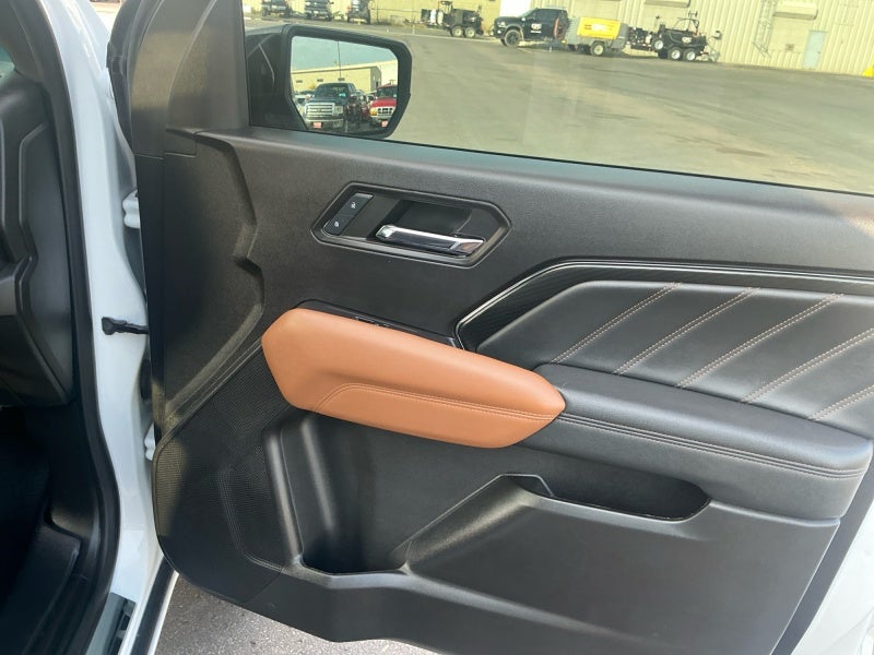 2024 GMC Canyon 4WD AT4