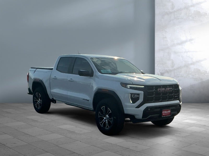2024 GMC Canyon 4WD AT4