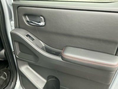 2023 Nissan Frontier Crew Cab PRO-4X 4x4