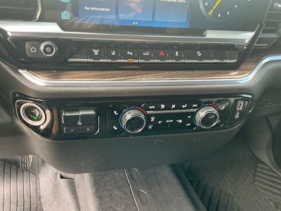 2024 Chevrolet Silverado 2500HD 4WD Crew Cab Standard Bed LT