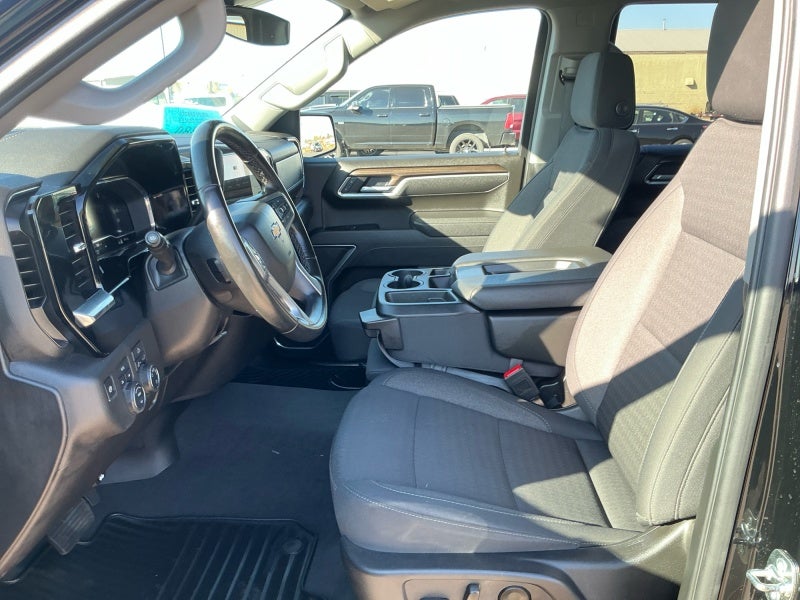 2025 Chevrolet Silverado 1500 4WD Crew Cab Standard Bed LT