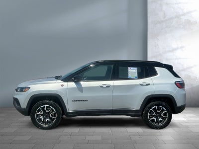 2025 Jeep Compass Trailhawk 4x4