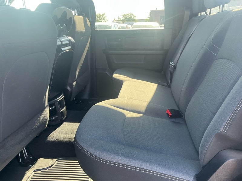2022 RAM 2500 Tradesman Crew Cab 4x4 6'4' Box