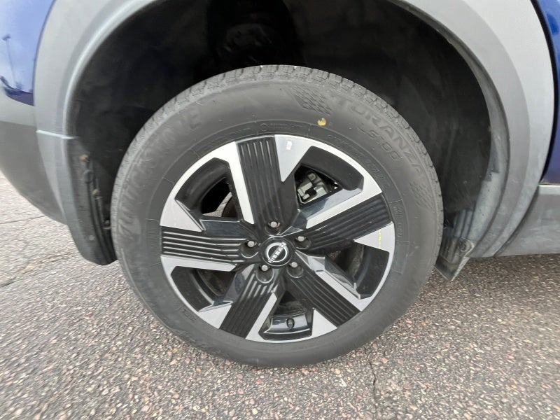 2025 Nissan Kicks SV Intelligent AWD