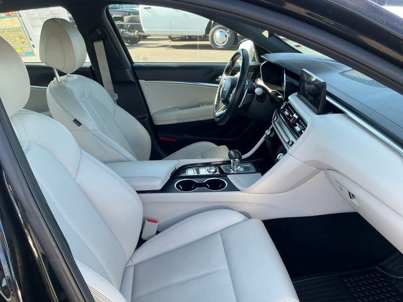 2025 Genesis G70 2.5T AWD