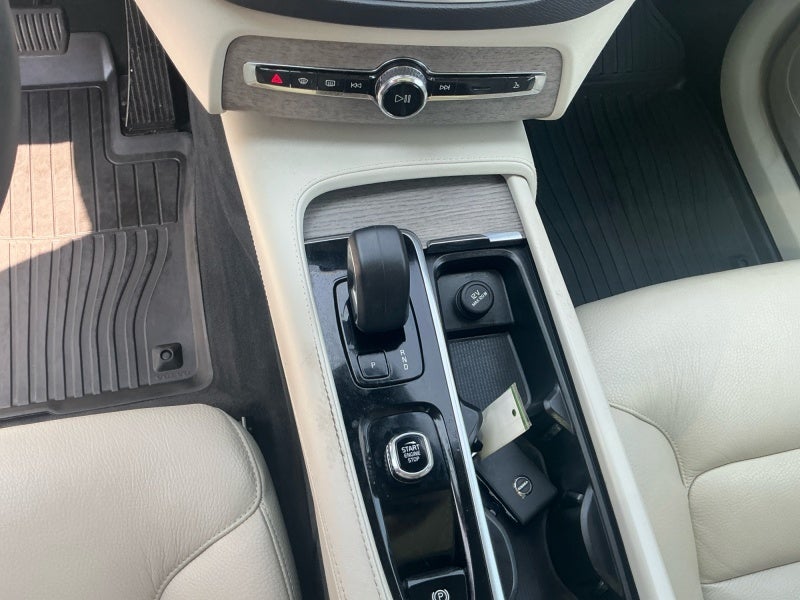 2023 Volvo XC90 B6 Plus 7-Seater