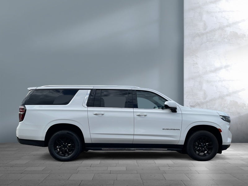 2024 Chevrolet Suburban LT
