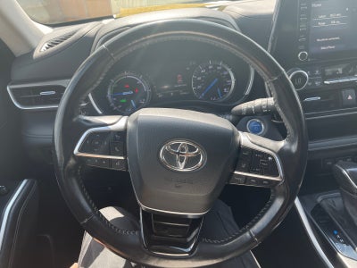 2020 Toyota Highlander Hybrid XLE