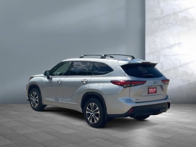 2020 Toyota Highlander Hybrid XLE