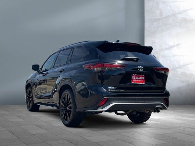 2025 Toyota Highlander LE