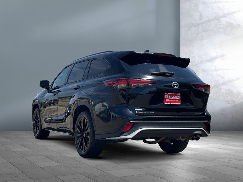 2025 Toyota Highlander LE