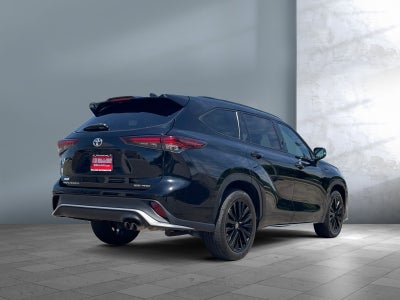 2025 Toyota Highlander LE