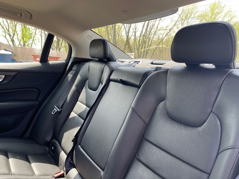 2024 Volvo S60 Plus Dark Theme