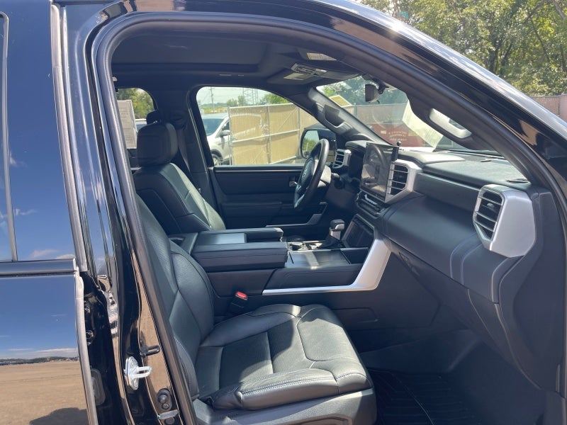 2024 Toyota Sequoia SR5