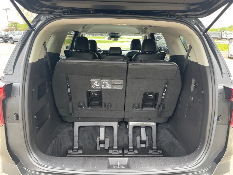 2025 Kia Carnival LXS