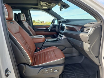 2023 GMC Yukon XL Denali Ultimate