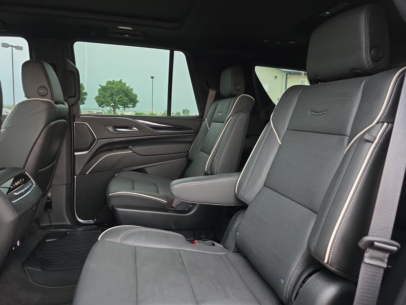 2024 Cadillac Escalade Sport