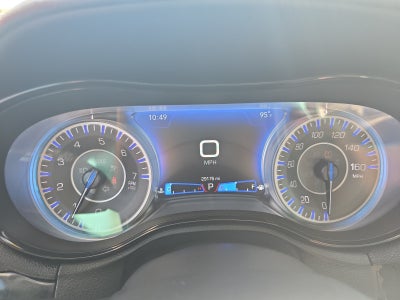 2023 Chrysler 300 Touring L