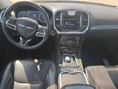 2023 Chrysler 300 Touring L