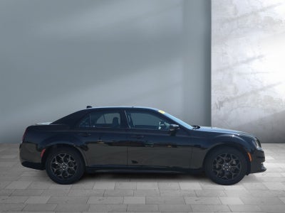 2023 Chrysler 300 Touring L