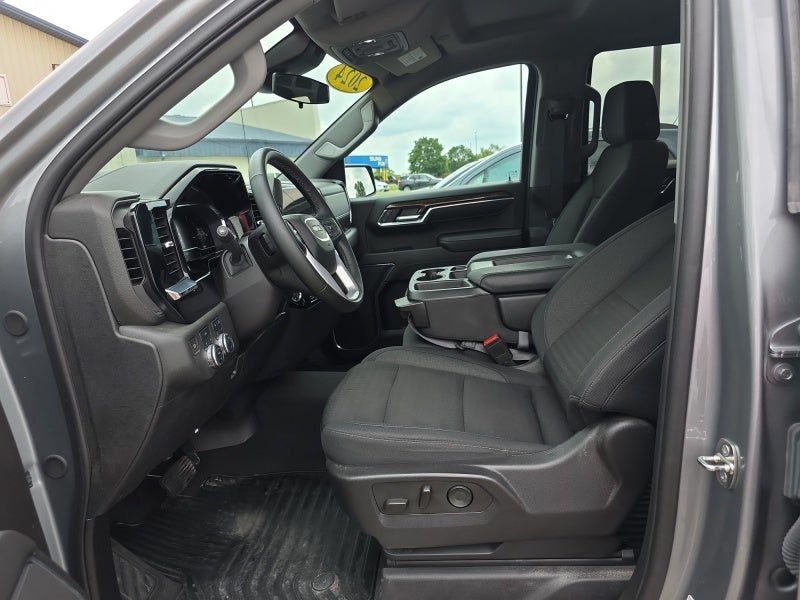 2024 GMC Sierra 1500 SLE