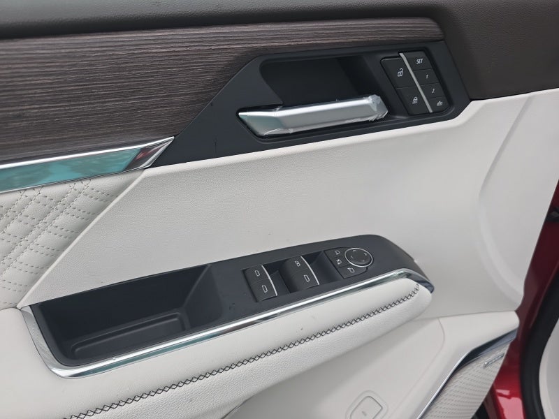 2027 GMC Acadia Denali