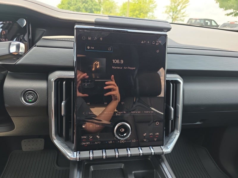 2026 GMC Acadia Elevation - Photo 11