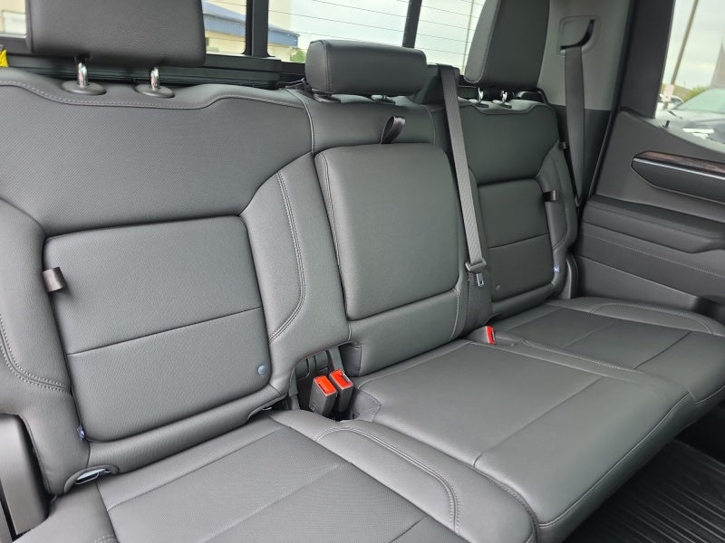 2026 GMC Sierra 1500 SLT - Photo 14
