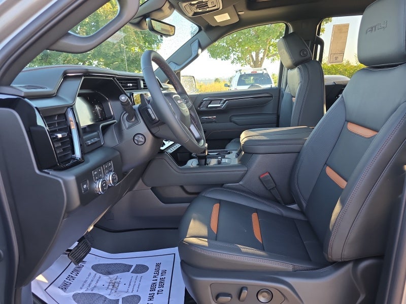 2026 GMC Sierra 1500 AT4 - Photo 9